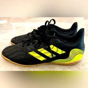 Adidas Copa Youth Indoor Soccer Shoes size 3.5